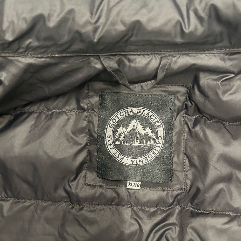 Gotcha Glacier  black puffer jacket, size XL - Picture 6 of 8